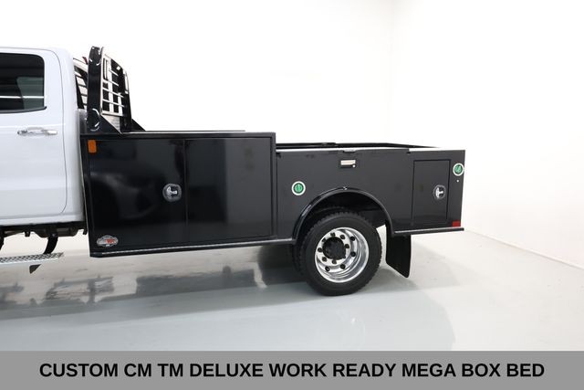 Chevrolet Silverado MD Vehicle Full-screen Gallery Image 05