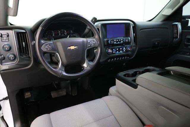Chevrolet Silverado MD Vehicle Full-screen Gallery Image 18