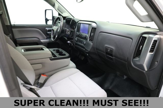 Chevrolet Silverado MD Vehicle Full-screen Gallery Image 19