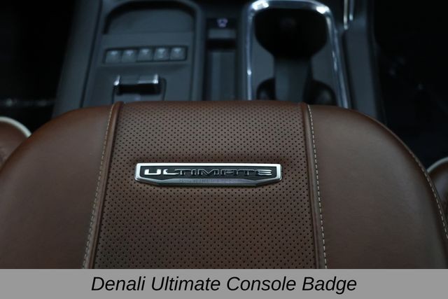 GMC Sierra 3500HD Vehicle Full-screen Gallery Image 16