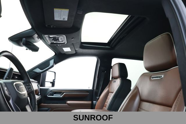 GMC Sierra 3500HD Vehicle Full-screen Gallery Image 24