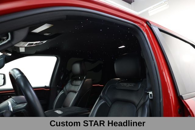 Ram 1500 Vehicle Full-screen Gallery Image 16