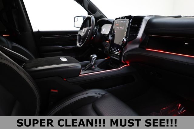 Ram 1500 Vehicle Full-screen Gallery Image 22