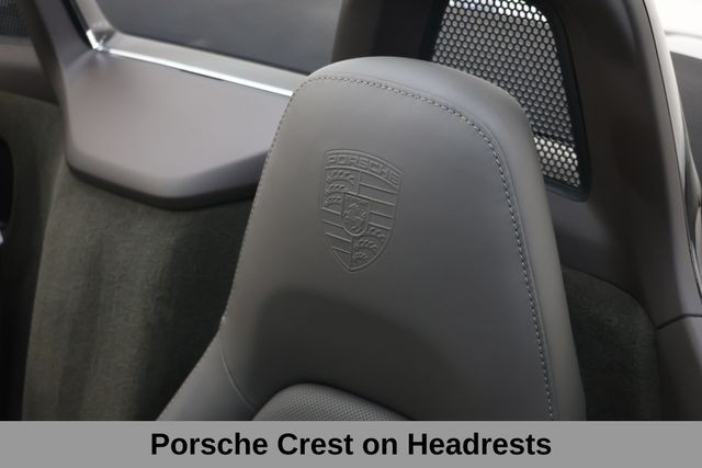 Porsche 718 Boxster Vehicle Full-screen Gallery Image 18