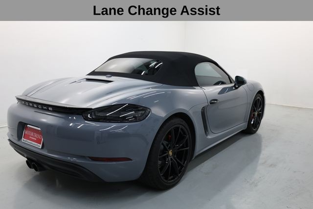 Porsche 718 Boxster Vehicle Full-screen Gallery Image 25