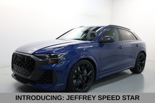 Audi RS Q8 Vehicle Full-screen Gallery Image 02