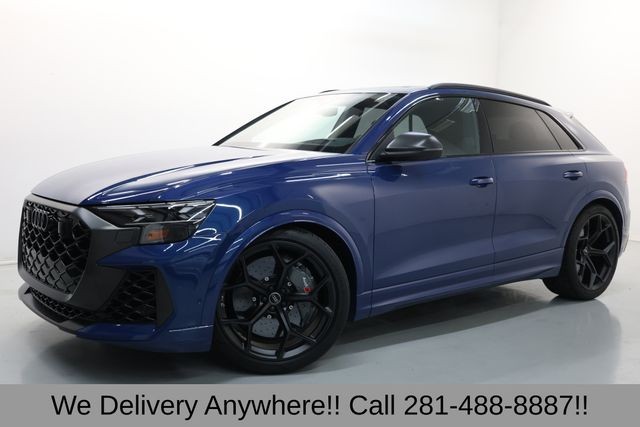 Audi RS Q8 Vehicle Full-screen Gallery Image 03