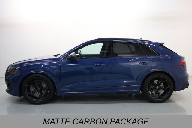 Audi RS Q8 Vehicle Full-screen Gallery Image 11