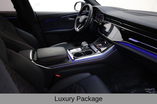 Audi RS Q8 Vehicle Full-screen Gallery Image 13