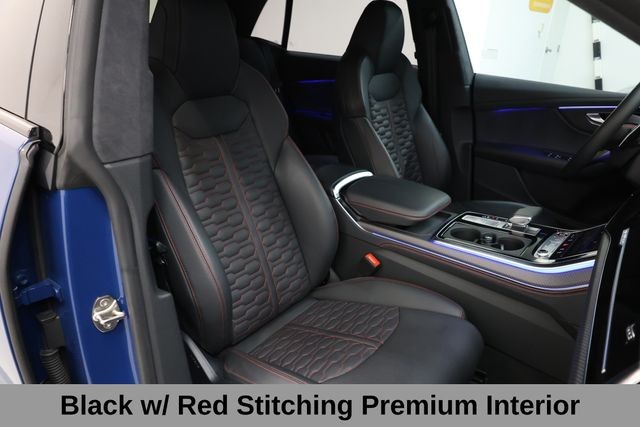 Audi RS Q8 Vehicle Full-screen Gallery Image 16