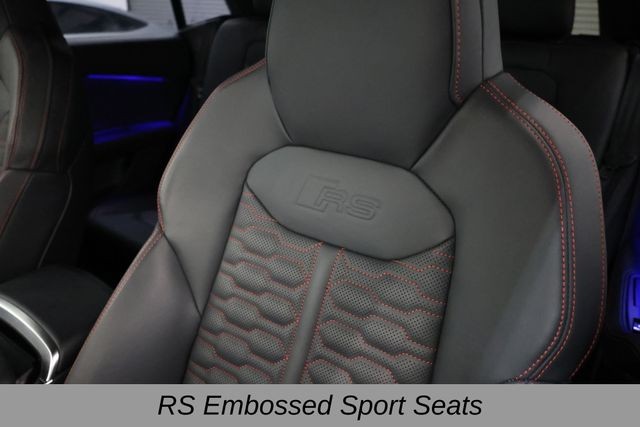 Audi RS Q8 Vehicle Full-screen Gallery Image 17