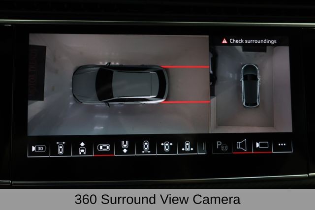 Audi RS Q8 Vehicle Full-screen Gallery Image 22