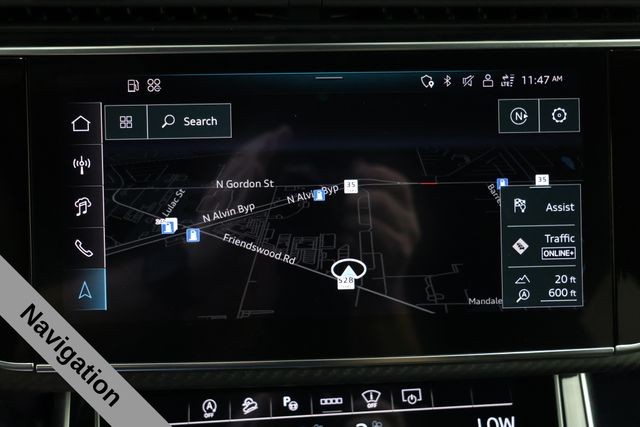 Audi RS Q8 Vehicle Full-screen Gallery Image 25