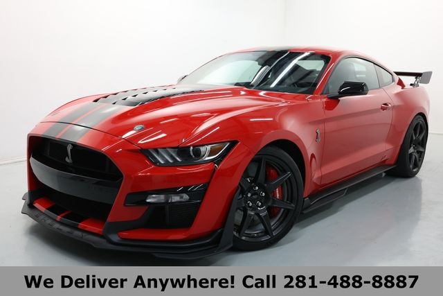 Ford Mustang Vehicle Full-screen Gallery Image 03