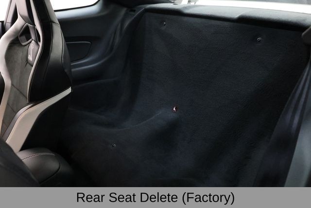 Ford Mustang Vehicle Full-screen Gallery Image 20
