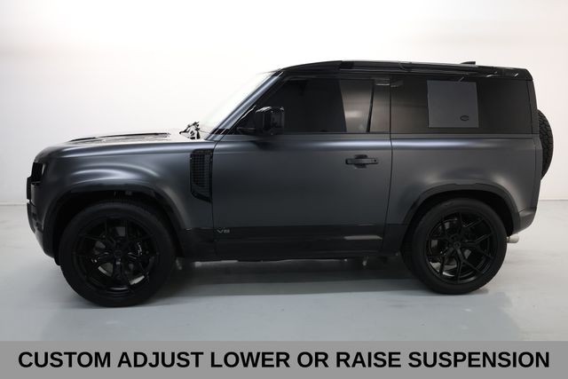 Land Rover Defender 90 Vehicle Full-screen Gallery Image 12