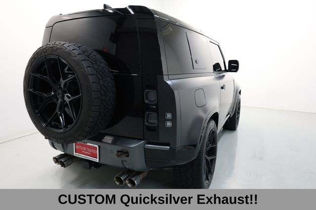 Land Rover Defender 90 Vehicle Full-screen Gallery Image 13