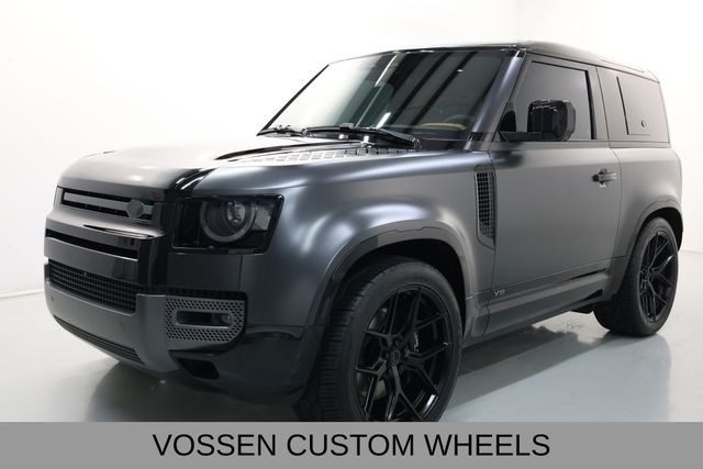 Land Rover Defender 90 Vehicle Full-screen Gallery Image 14
