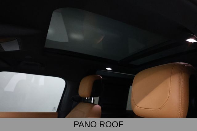 Land Rover Defender 90 Vehicle Full-screen Gallery Image 25