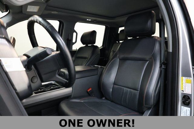 Ford Super Duty F-350 SRW Vehicle Full-screen Gallery Image 08