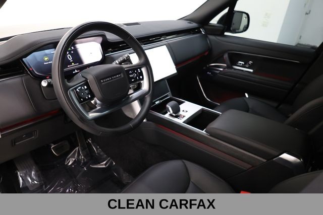 Land Rover Range Rover Vehicle Full-screen Gallery Image 11