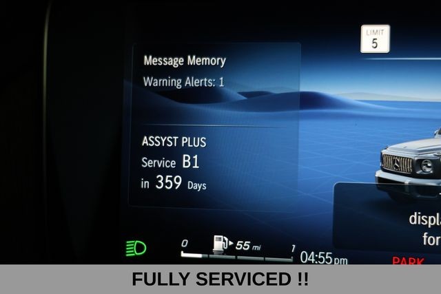 Mercedes-Benz G-Class Vehicle Full-screen Gallery Image 07