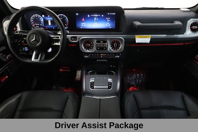 Mercedes-Benz G-Class Vehicle Full-screen Gallery Image 14