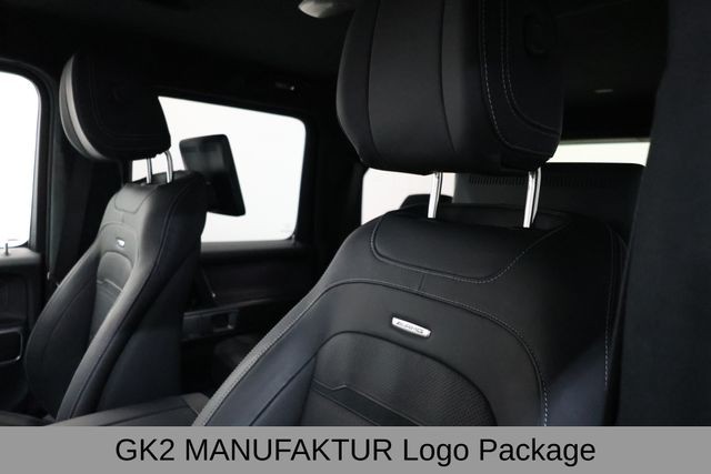 Mercedes-Benz G-Class Vehicle Full-screen Gallery Image 17