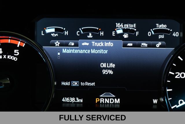Ford Super Duty F-350 SRW Vehicle Full-screen Gallery Image 06