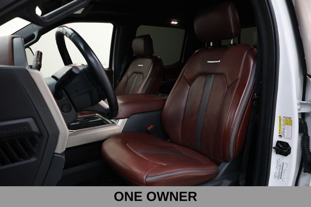 Ford Super Duty F-350 SRW Vehicle Full-screen Gallery Image 09