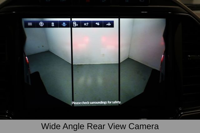 Ford Super Duty F-350 SRW Vehicle Full-screen Gallery Image 21