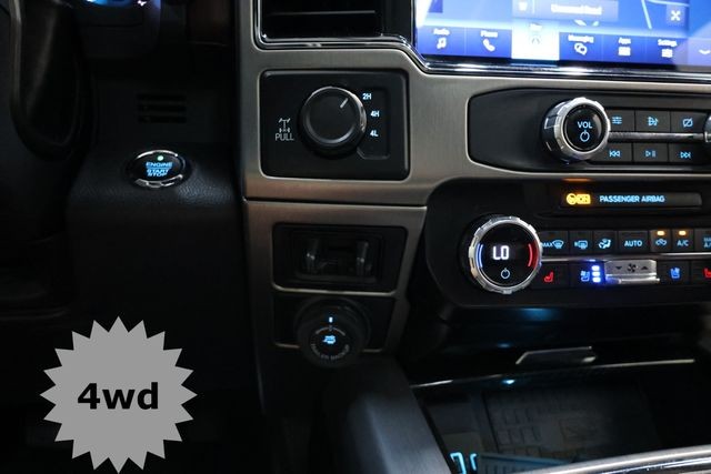 Ford Super Duty F-350 SRW Vehicle Full-screen Gallery Image 25