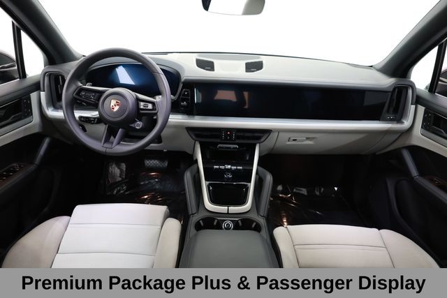 Porsche Cayenne Vehicle Full-screen Gallery Image 10