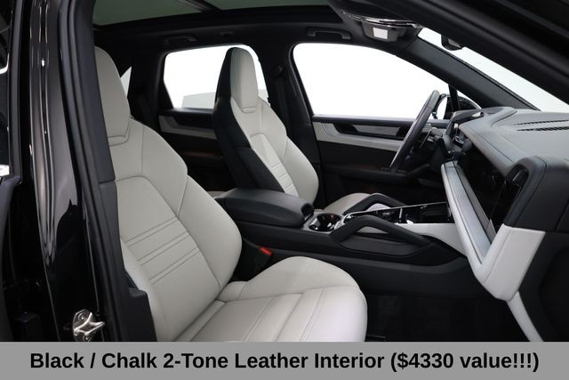 Porsche Cayenne Vehicle Full-screen Gallery Image 12