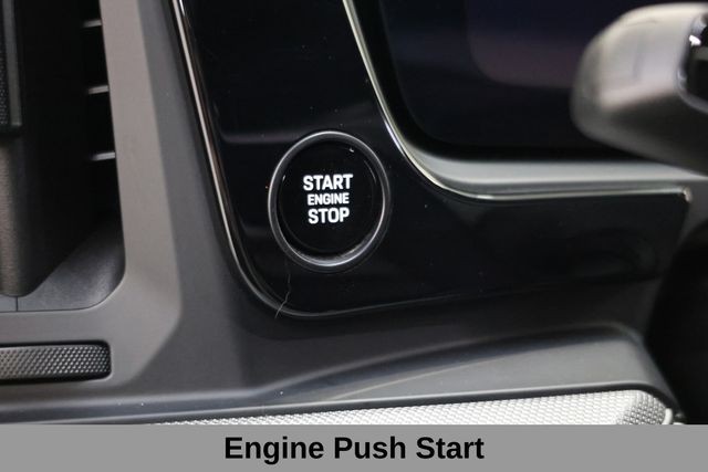 Porsche Cayenne Vehicle Full-screen Gallery Image 24