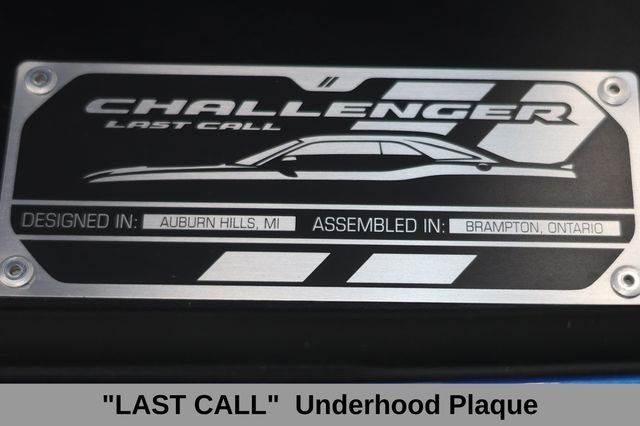 Dodge Challenger Vehicle Full-screen Gallery Image 08