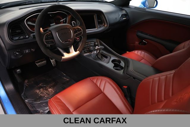 Dodge Challenger Vehicle Full-screen Gallery Image 13