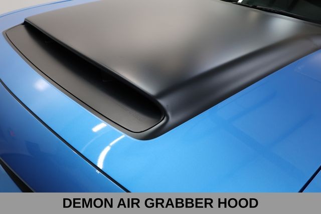 Dodge Challenger Vehicle Full-screen Gallery Image 22