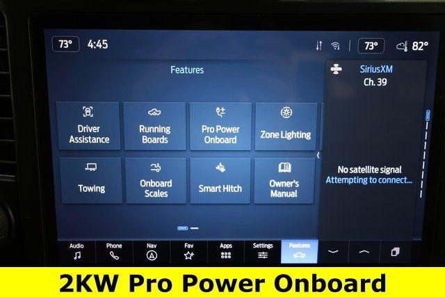 Ford Super Duty F-450 DRW Vehicle Full-screen Gallery Image 16