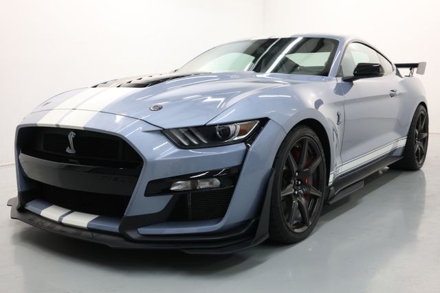 more details - ford mustang