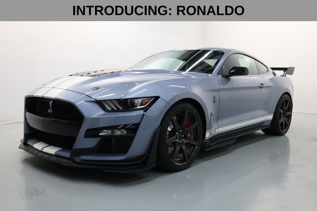 Ford Mustang Vehicle Full-screen Gallery Image 02