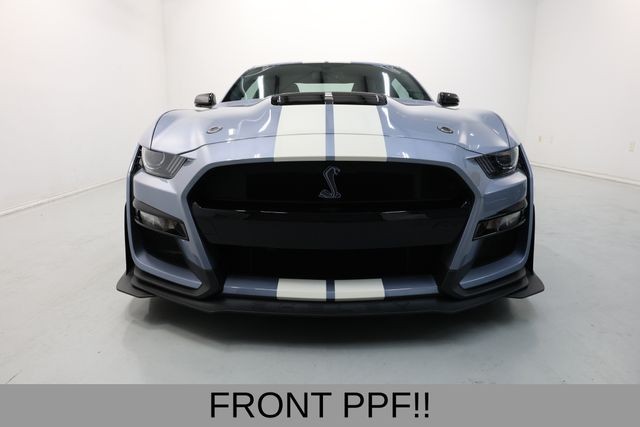 Ford Mustang Vehicle Full-screen Gallery Image 06