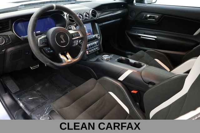 Ford Mustang Vehicle Full-screen Gallery Image 13