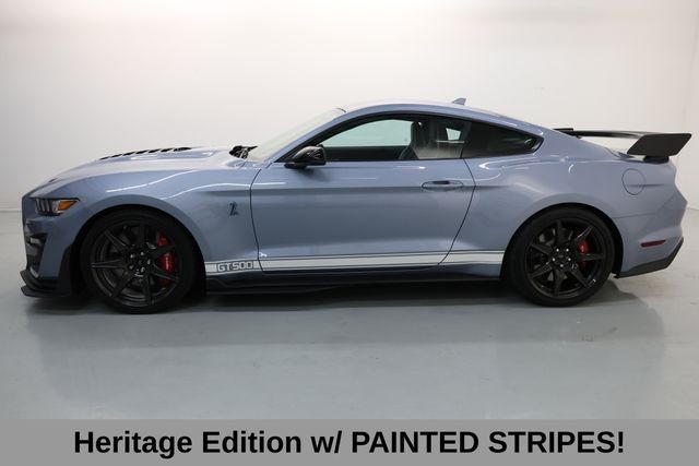 Ford Mustang Vehicle Full-screen Gallery Image 14