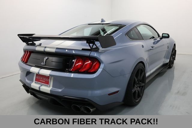 Ford Mustang Vehicle Full-screen Gallery Image 15
