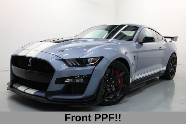 Ford Mustang Vehicle Full-screen Gallery Image 16