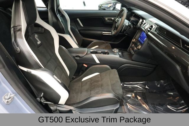 Ford Mustang Vehicle Full-screen Gallery Image 19