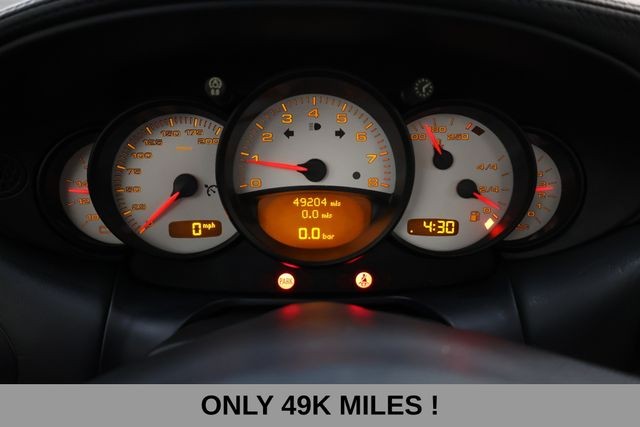 Porsche 911 Carrera Vehicle Full-screen Gallery Image 06