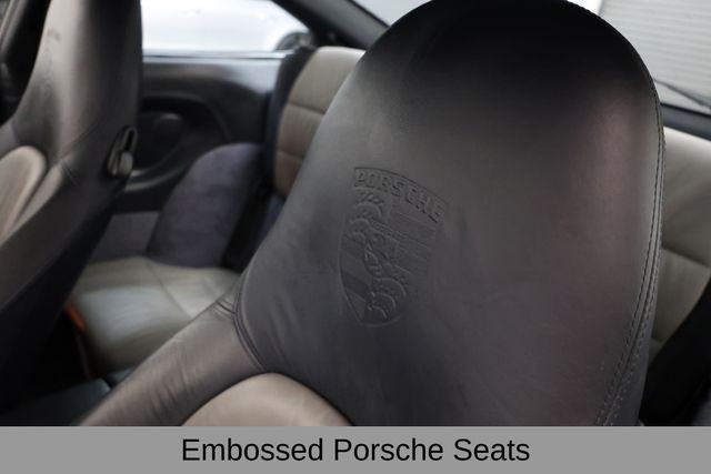 Porsche 911 Carrera Vehicle Full-screen Gallery Image 22