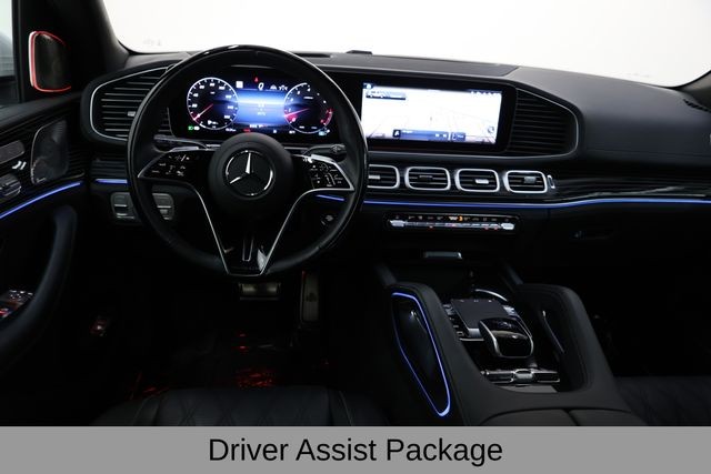 Mercedes-Benz GLS Vehicle Full-screen Gallery Image 12